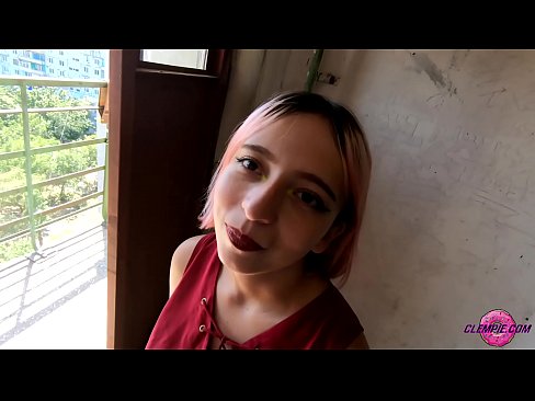 ❤️ 学生官能がアウトバックで見知らぬ男にフェラチオ～顔にザーメンをかける ☑ 美女ポルノ ❌️❤